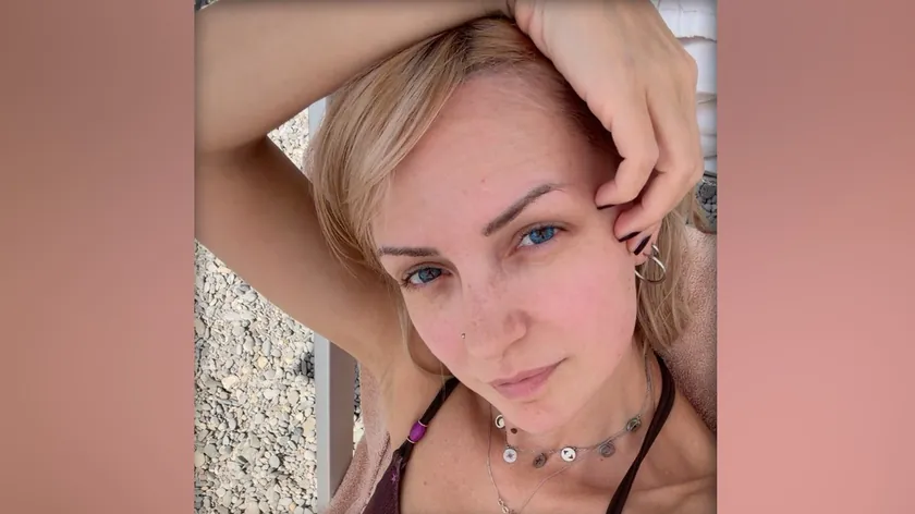 Sırp şarkıcısı Milena Vučić, doğum sonrası harika görünüyor.