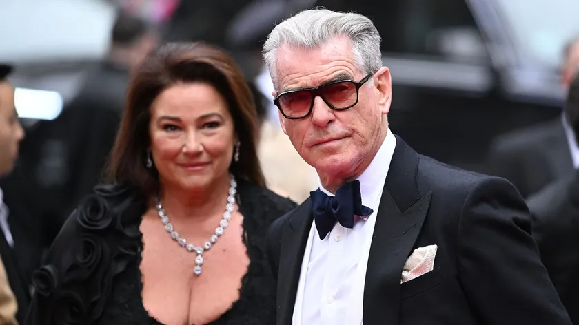 Pirs Brosnan ile Kili Şej Smit'in 25 Yıllık Aşk Hikayesi