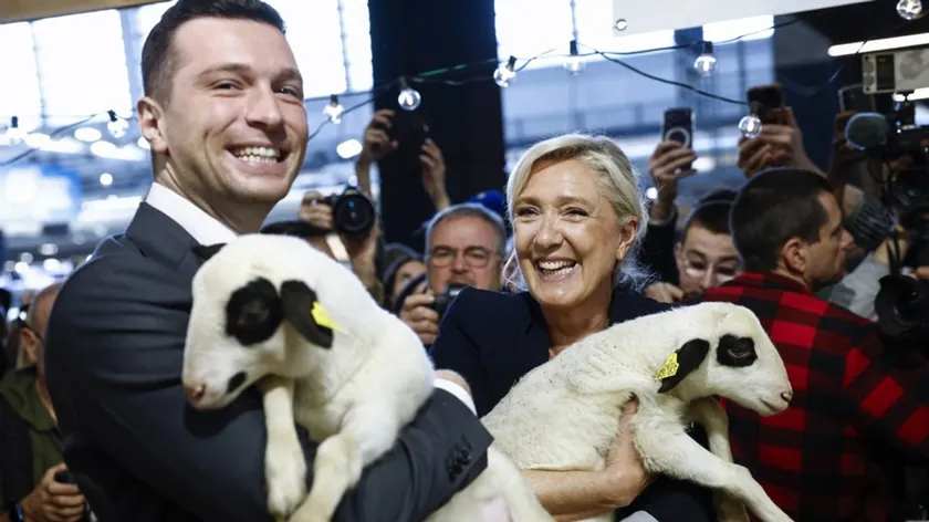 Fransız Ulusal Birlik liderleri ekonomiye zarar veren faktörleri belirlemek için adım attı