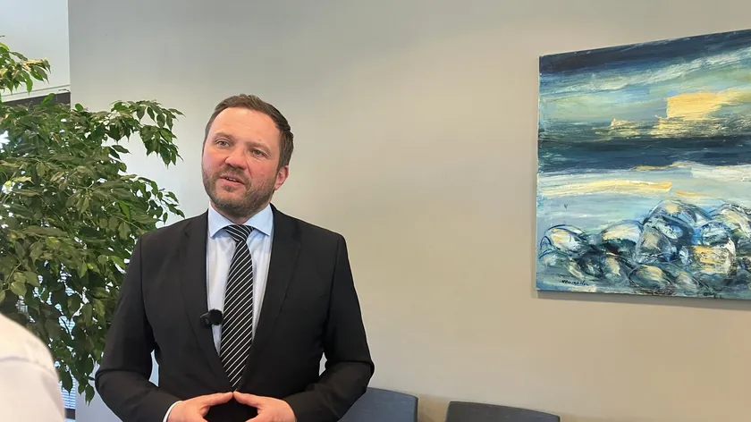 Estonya Dışişleri Bakanı Sırbistan'dan AB İçin Reform ve Tam Uyum Bekliyor