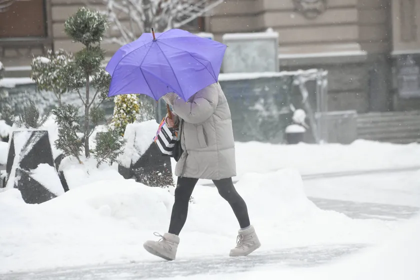 Sırbistan'da Dondurucu Soğuk: Hava Durumu Uyarısı ve Dondurucu Yağış Beklentisi