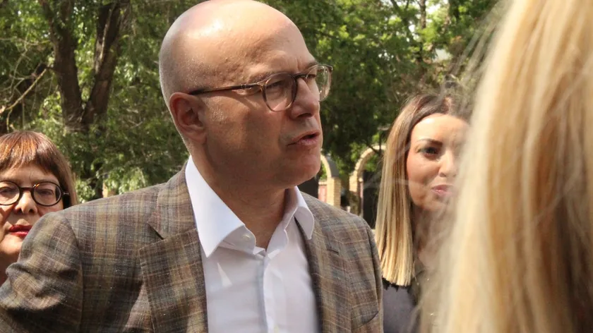 Vučević Vučić'in ülkeyi gezmesi önemli, vatandaşlar seçimlerle geleceklerini belirliyor.