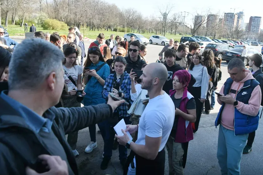 Sırbistan'da Öğrenciler Gözaltına Alınan Arkadaşları İçin Açıklama Yaptı: Pes Etmeyeceğiz