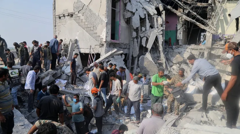 Avrupa Ülkeleri Körfez'deki Gerilim Nedeniyle Tahliye ve Savunma Planları Hazırlıyor