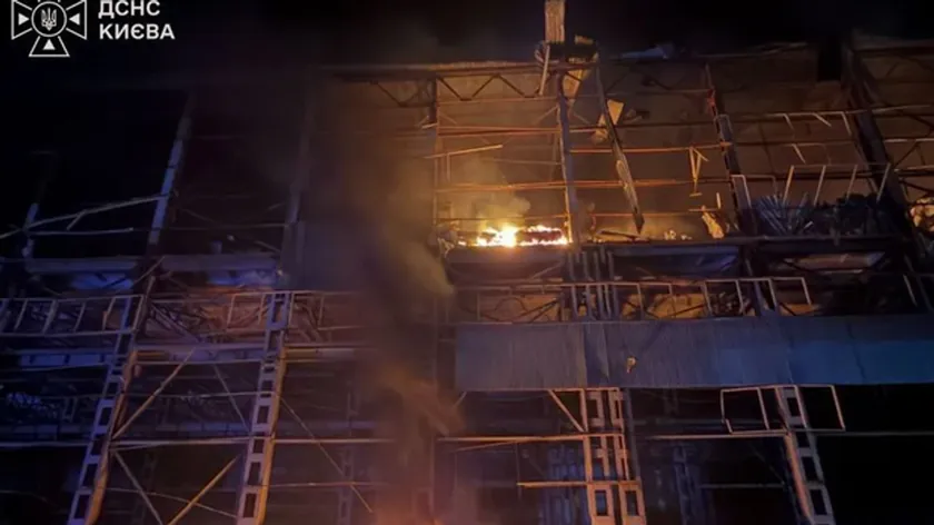 Doğu Ukrayn'da Rus saldırıları sonucu şehirler bombalandı ve "şaheda" dronları kullanıldı.
