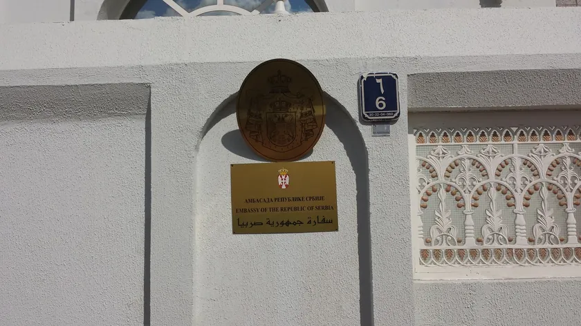 Sırbistan BAE Büyükelçiliği kısmen açılan hava sahasında sınırlı uçuşlar düzenlendiğini belirtti