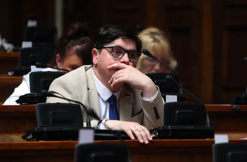 Venedik Komisyonu Sırbistan'ın yargı yasaları kararı için Haziran 2026'yı işaret etti