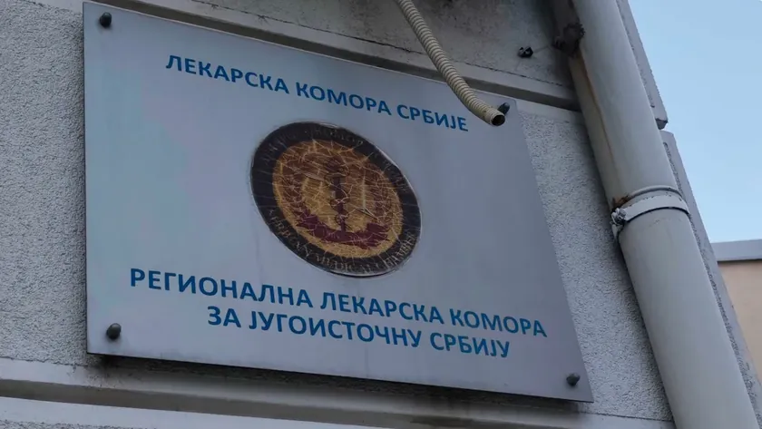 Sırbistan Tabip Odası Seçimleri Niş'te Tamamlandı; Doktorlar, Öğrenciler ve Halk Sonuçları Bekliyor