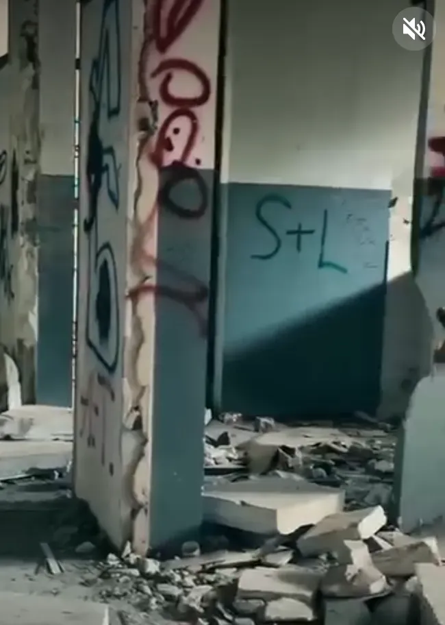 Belgrad Labudovo brdo'daki eski sağlık ocağının durumu güvenlik tehdidi oluşturuyor