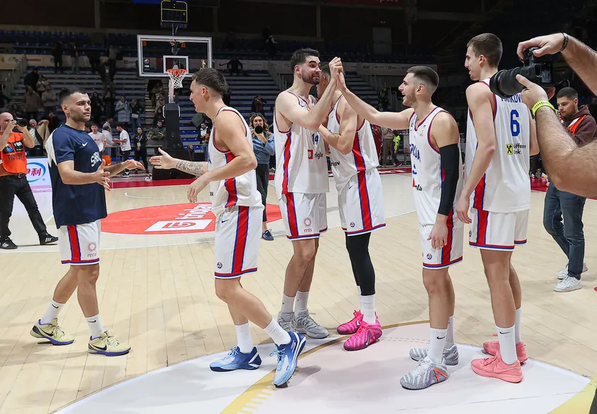 Sırbistan'ı 2026'da Zorlu Bir Mücadele Bekliyor