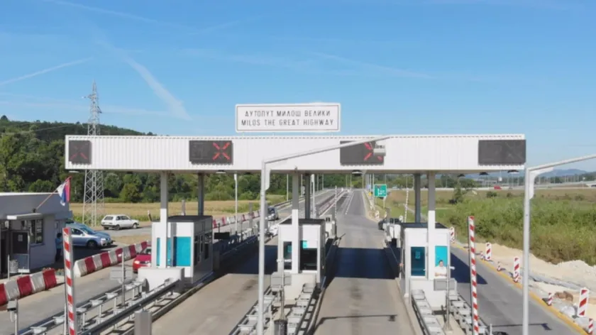 Sırbistan Miloš Veliki otoyolunda tünelde bakım çalışması nedeniyle trafik akışı değişiyor