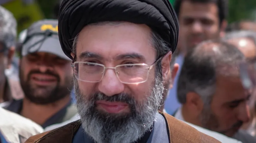 İsrail, İran'ın Hamaney sonrası seçeceği liderin net hedef olacağını belirtti