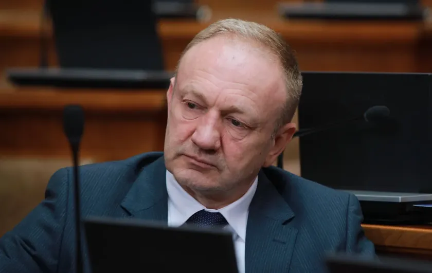 Sırbistan Dışişleri Bakanı Lavrov'un "Srbiyenin Avrupa Birliği üyelik arzusu yakında ortadan kalkacak" ifadesine Dragan Đilas tepki gösterdi.