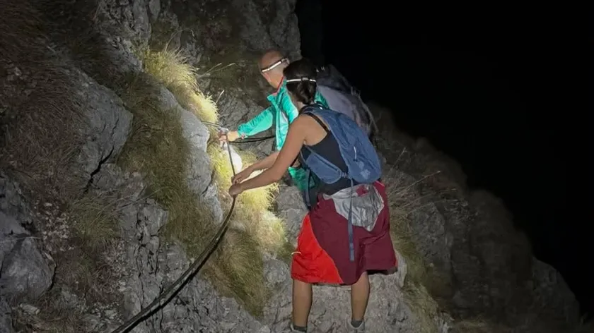 Amerikan turist Durmitor'da gece yarısı kayboldu Hemen yangın söndürme ve kurtarma ekipleri harekete geçti.