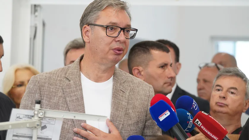 Vučić SNS'nin Cumhurbaşkanı adayı seçimleri parlamento seçimlerinden sonra belli olacak.