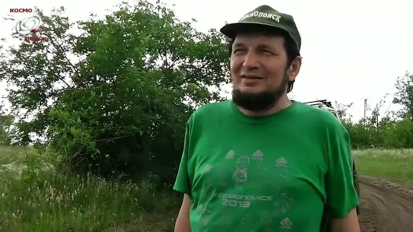 Rus bir adam tüm hayatı boyunca uzaylıları aradı ama sonunda çok daha kötü bir şey buldu.