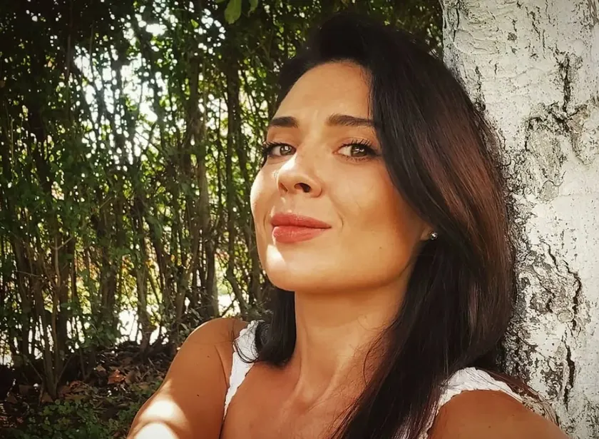 RTS sunucusu Ivana MilenkoviÄ'nin bikinili fotoğrafları sosyal medyada büyük ilgi gördü