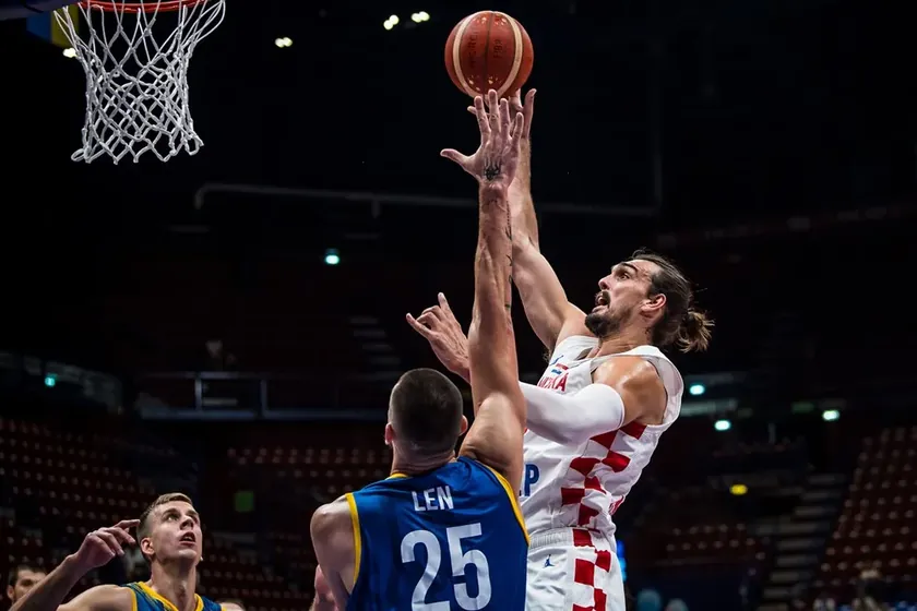 Hırvat Basketbolcu Dario Šarić İki Günde İki Kez Takas Edildi