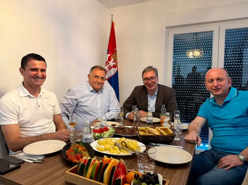 Sırbistan Cumhurbaşkanı Aleksandar Vučić'in her gün daha büyük bir bölgesel istikrarsızlık faktörü haline geldiği iddia ediliyor.