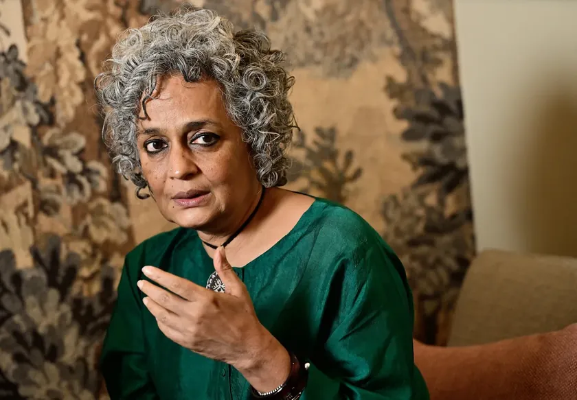 Arundhati Roy Gazze açıklamaları nedeniyle Berlin Film Festivali'nden çekildi