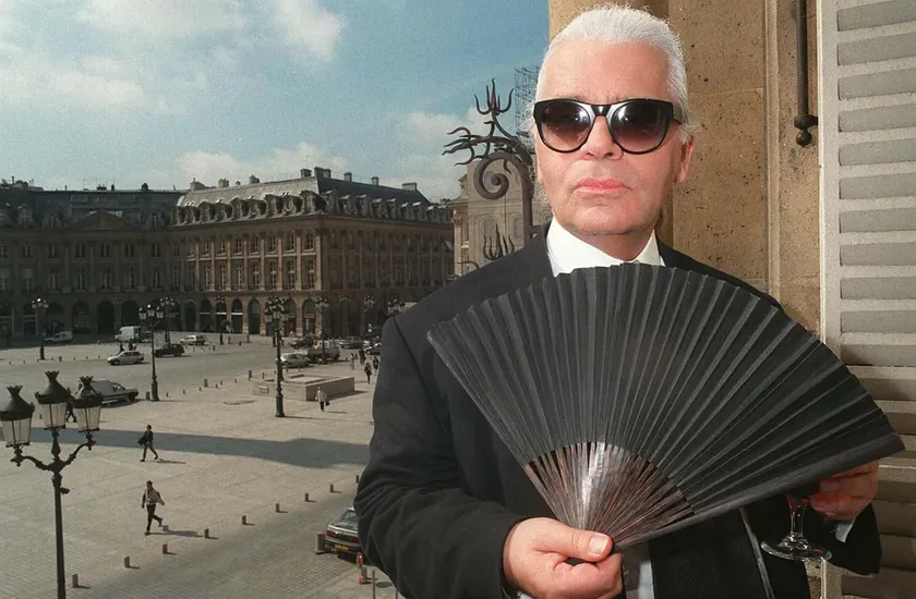 Fransa'da Karl Lagerfeld'in 200 milyon avroluk vasiyeti iptal edilme riskiyle karşı karşıya.