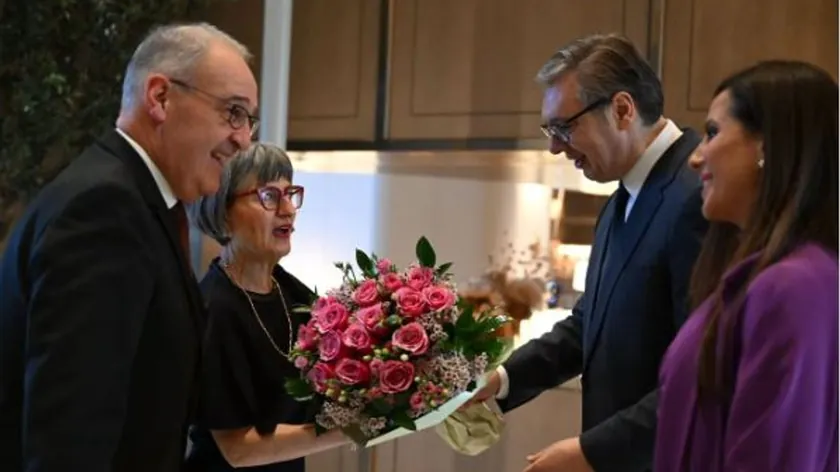 Sırbistan Cumhurbaşkanı Vučić İsviçre Başkanı Parmelin'i resmi ziyarette ağırladı