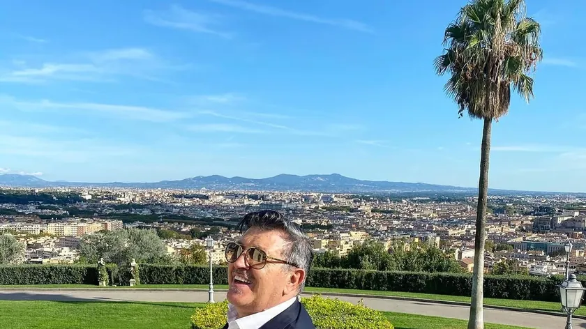 Sırp şarkıcısı Şerif Konjević tüm servetini eşiye devretmiş.