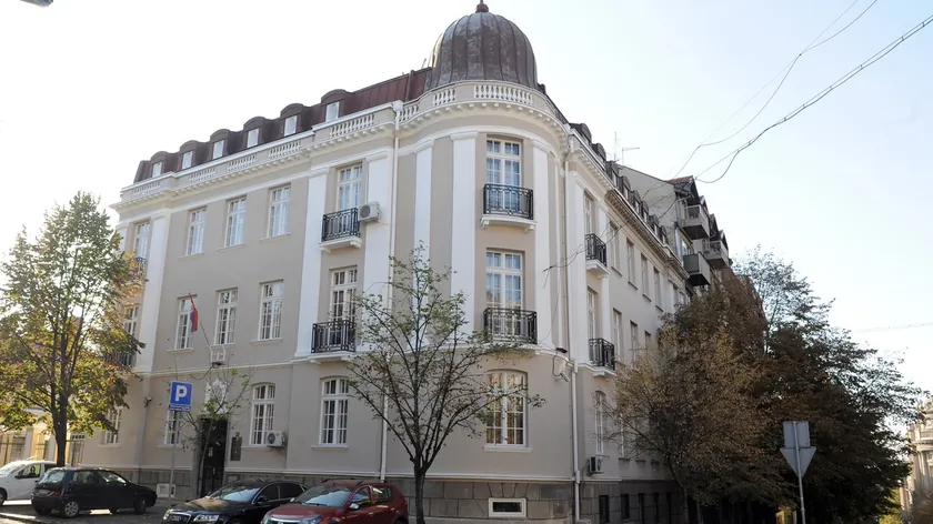 Sırbistan Anayasa Mahkemesi Yüksek Savcılık Konseyi'nin kararı derhal uygulaması gerektiğini belirtti