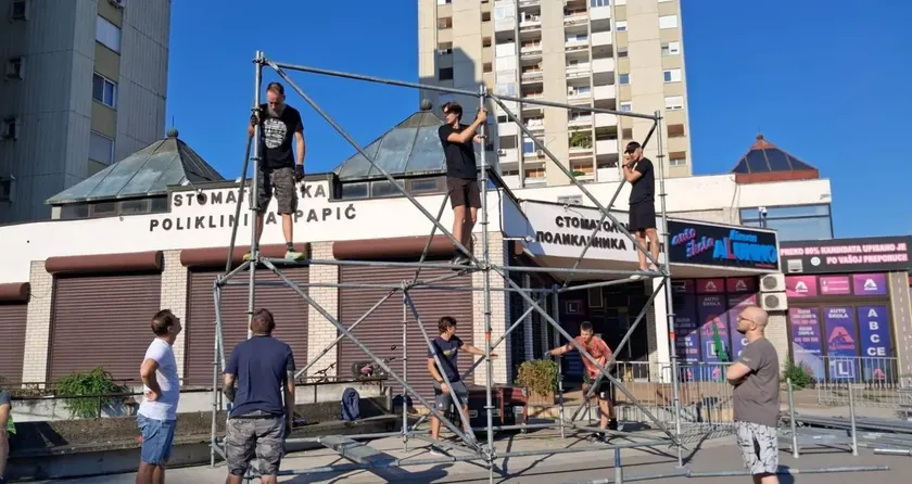 Sırbistan Novi Sad'da büyük öğrenci protestosu düzenleniyor: Etkinlik için hazırlıklar sürüyor