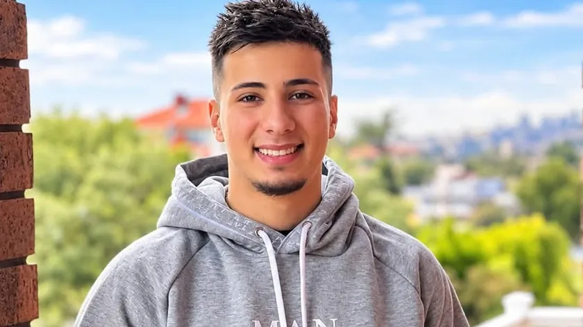 22 Yaşındaki Australyalı Danijel Husein, Düğününden Birkaç Gün Önce Ölümcül Bir Pucanla Şehit Oldu