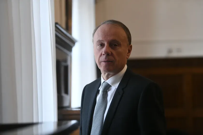 Sırpistan Üniversitesi Rektörü Vladan Đokić, Raška'da öğrencilerle bir araya geldi.