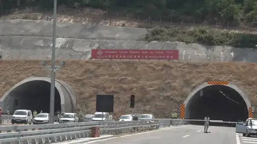 Munji Brdo tünelinde sağ tüp trafiğe kapatılıyor