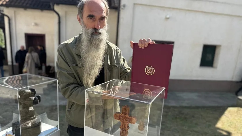 Blagoveštenje Manastırı'nda "Patrik Pavle Günleri" kapsamında ahşap oyma kolonisi düzenlendi