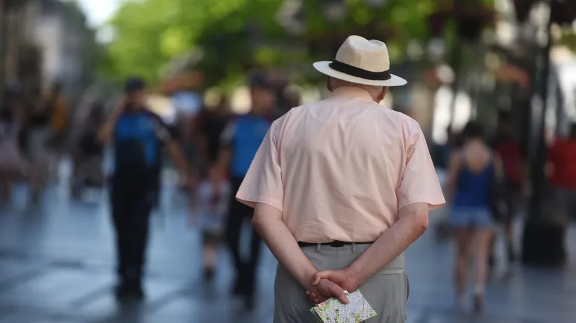 Sırbistan Cumhurbaşkanı Vučić, 45.000 dinarın altında maaş alan emeklilere ek yardım düşündüğünü kaydetti