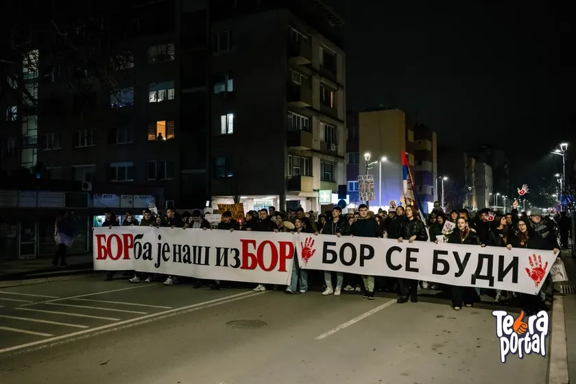 Sırbistan Bor'daki öğrenciler yerel seçimler için muhalefetle ortak liste oluşturdu.