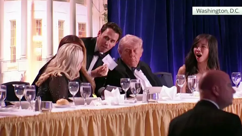 Mentalist Oz Perlman, Melania Trump'a viral videoda gösterdiği kağıdın sırrını açıkladı