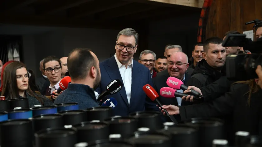 Sırbistan Cumhurbaşkanı Vučić Bajina Bašta'da yeni yol inşaatları müjdesini aktardı.