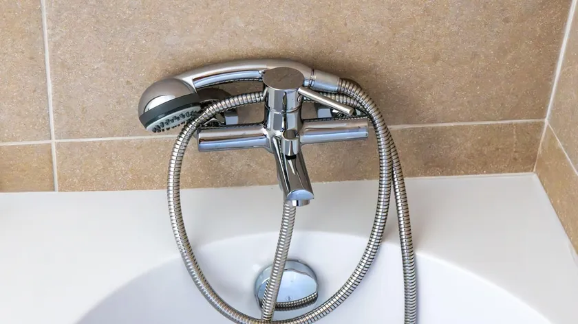 Banyo aksesuarları artık eskimemiş, modern ve pratik tasarımlarla öne çıkıyor.