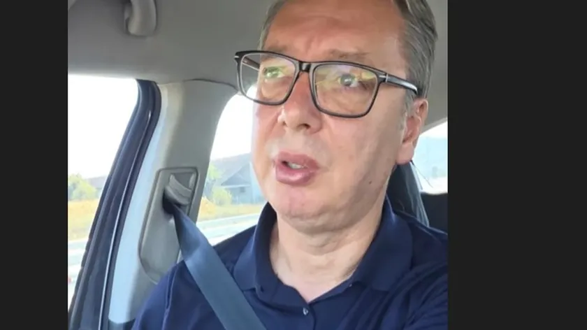 Sırbistan Cumhurbaşkanı Aleksandar Vučić, Tik-Tok hesabından vatandaşlara seslendi.