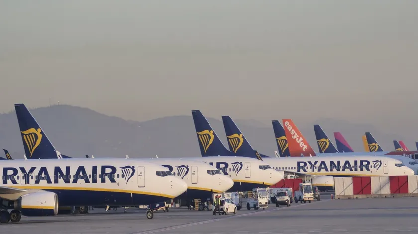 İran Savaşı Nedeniyle Avrupa'da Başlayan Jet Yakıtı Krizi İtalya'yı Tehdit Ediyor