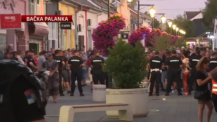 Bačka Palanka'da bir yıl önce yaşanan olayların anısına öğrenciler protesto edecek.