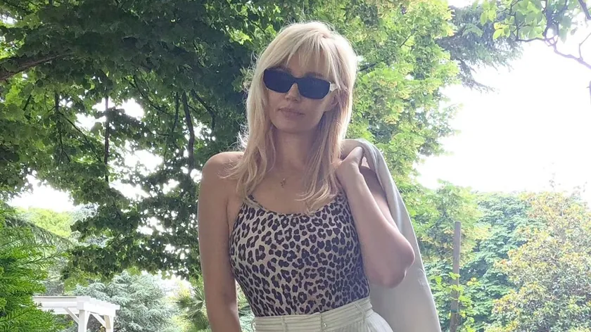 Sırp şarkıcısı Lena Kovačević'in Ognjena Marija günü nedeniyle yaşadığı bir yangın olayını anlattı.
