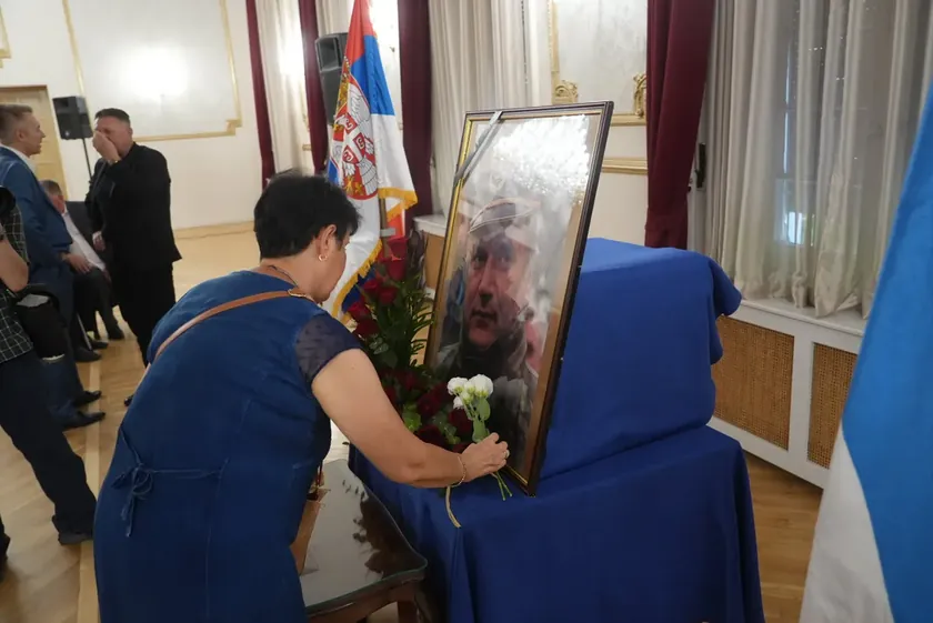 Arnavutluk Dışişleri Bakanı Ratko Mladić'in Anma Töreni Üzerine Tepki Verdi