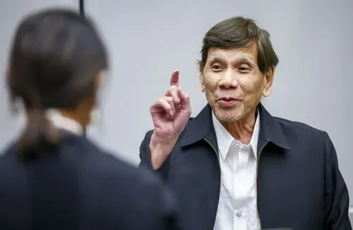 Duterte ilk kez kişisel olarak Haga Mahkemesinde çıktı.