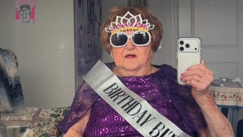 Amerika'da 96 yaşındaki kadın doğum günü partisi hazırlıklarıyla sosyal medyayı salladı