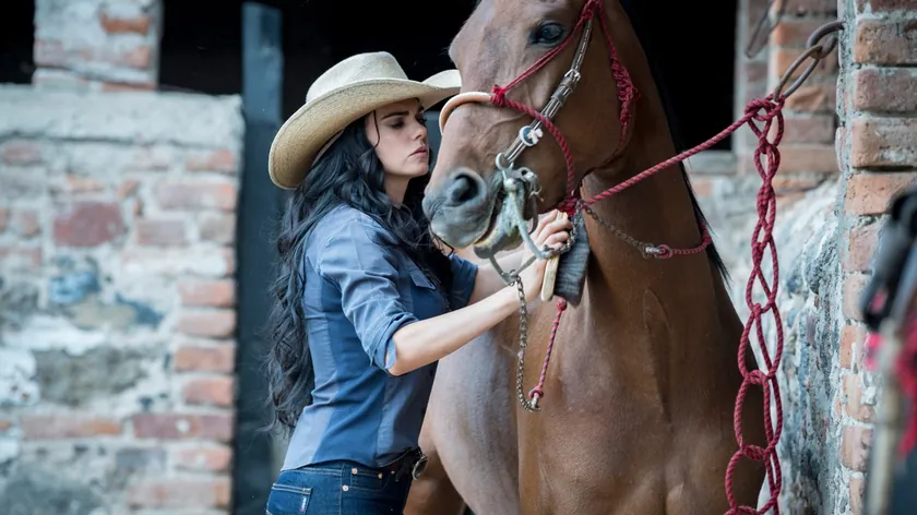 Livia Brito'nun Sırbistan'da Kariyerini Değiştiren Rolü Büyük İlgi Gördü
