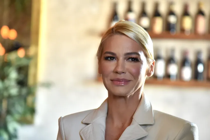 Sırbistanlı Nataşa Bekvalac aşk hayatında taviz vermenin kendisini kötü hissettirdiğini kaydetti.