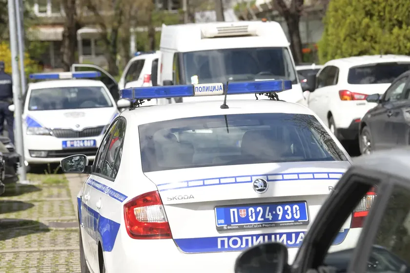 Belgrad Kolarčeva Caddesi'nde lokanta yandı: Sahibi ünlü şarkıcının eski eşi