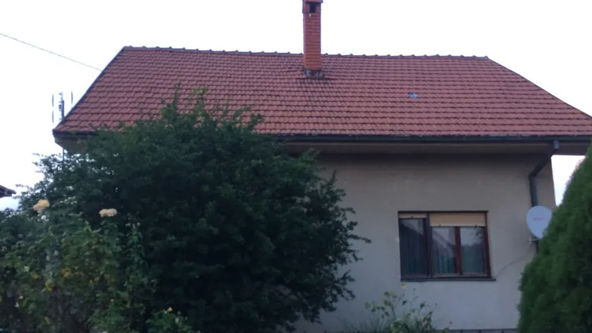 Sırbistan'ın Kostolac kentinde 50 bin avroya satılık aile evi dikkat çekti