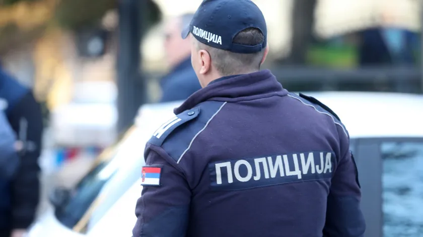 Sırbistan'da Zemun'da el bombası atan şüpheli sorgulandı, tutuklama talep edildi